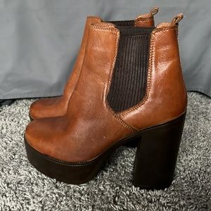 Steve Madden Geanna Platform Leather Boots